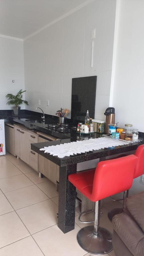 Apartamento Na Palhoca, Com Vista Para O Mar, Proximo A Mercados, Padarias E Farmacias. Εξωτερικό φωτογραφία
